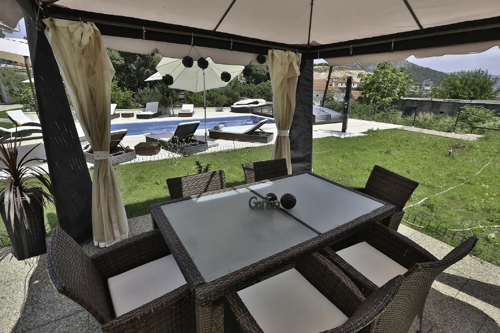 Villa Oleander มารีนา ภายนอก รูปภาพ