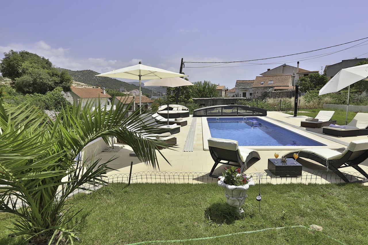 Villa Oleander มารีนา ภายนอก รูปภาพ